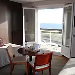 Hotel La Corniche 3*