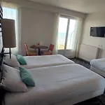 La Corniche Hotel 3*