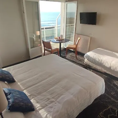 La Corniche Hotel 3*