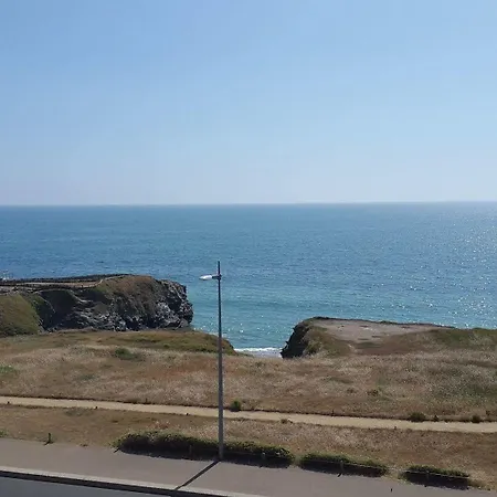 La Corniche Отель
