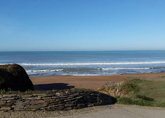 Hotel La Corniche 3*