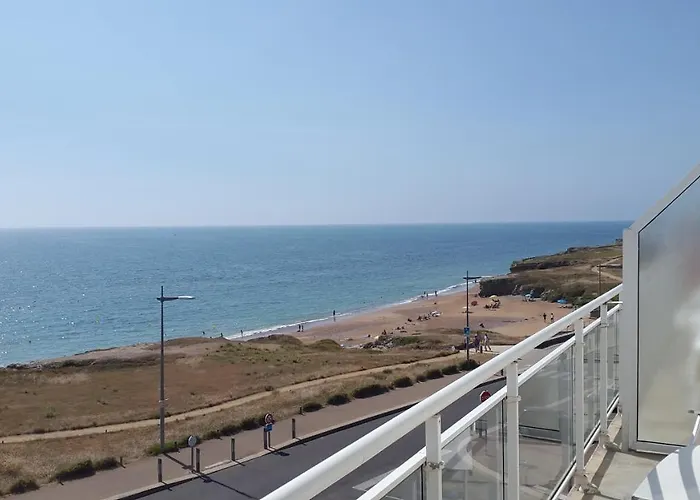 La Corniche Hotel 3*